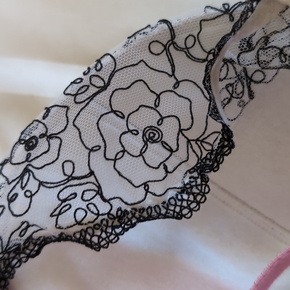 Gaia Women's Semi Soft 767 Floral Embroidered Petra Bra Size 32I - Picture 8 of 17